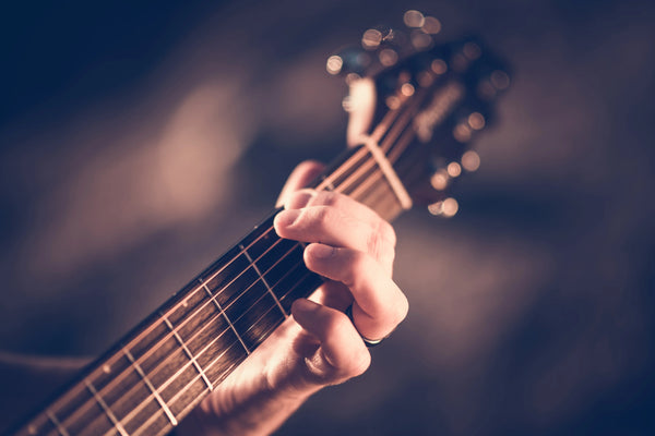 What to Look for in Your First Acoustic Guitar