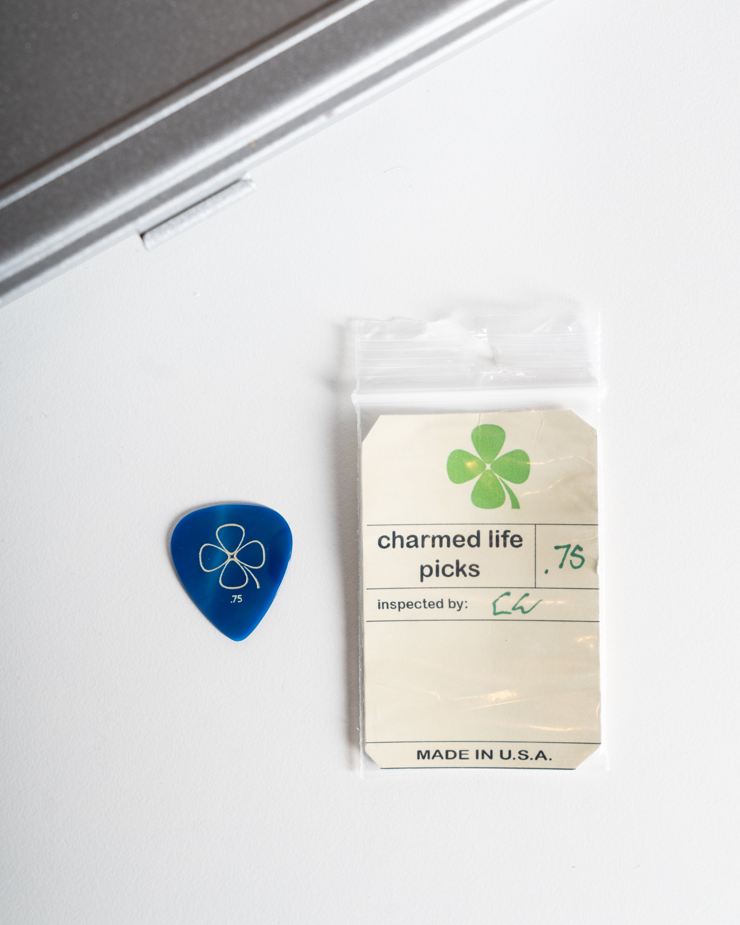 Charmed Life / Thin High-Performance Casein Guitar Pick - Teardrop (Blue)