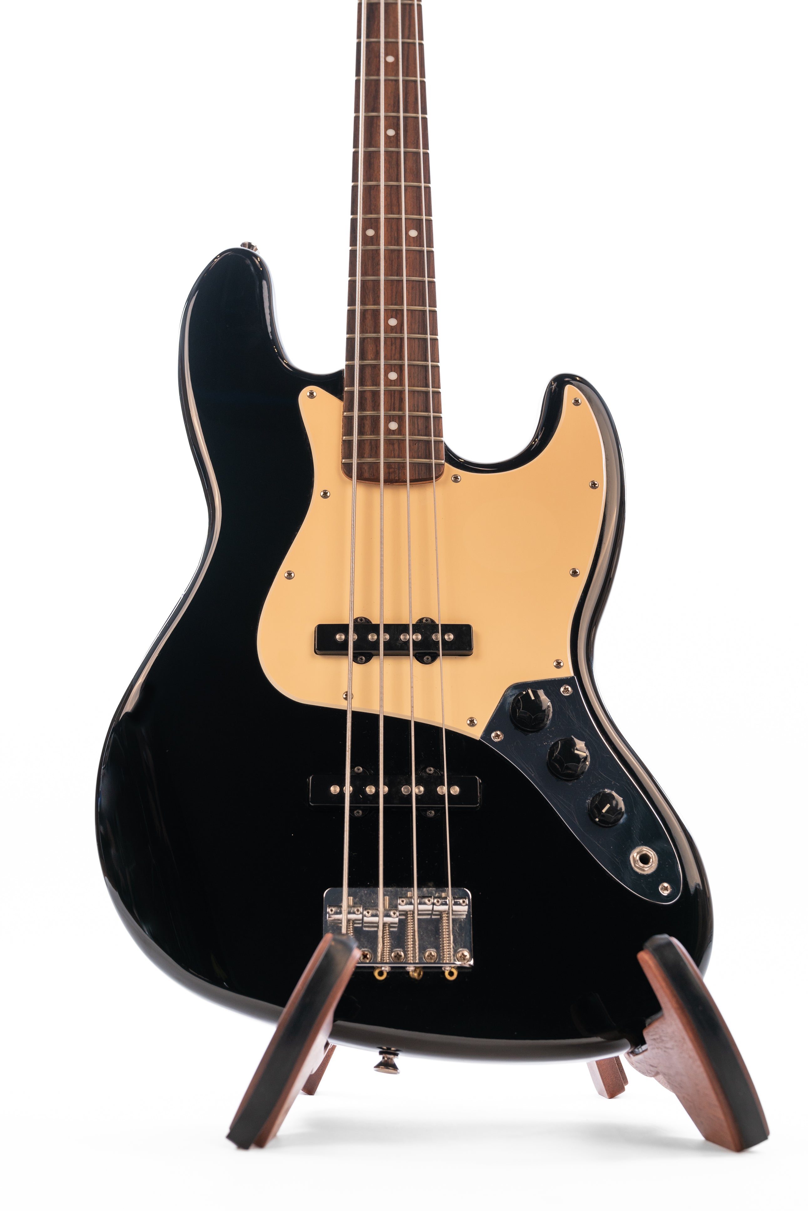 2014 Squier Affinity J Bass in Black