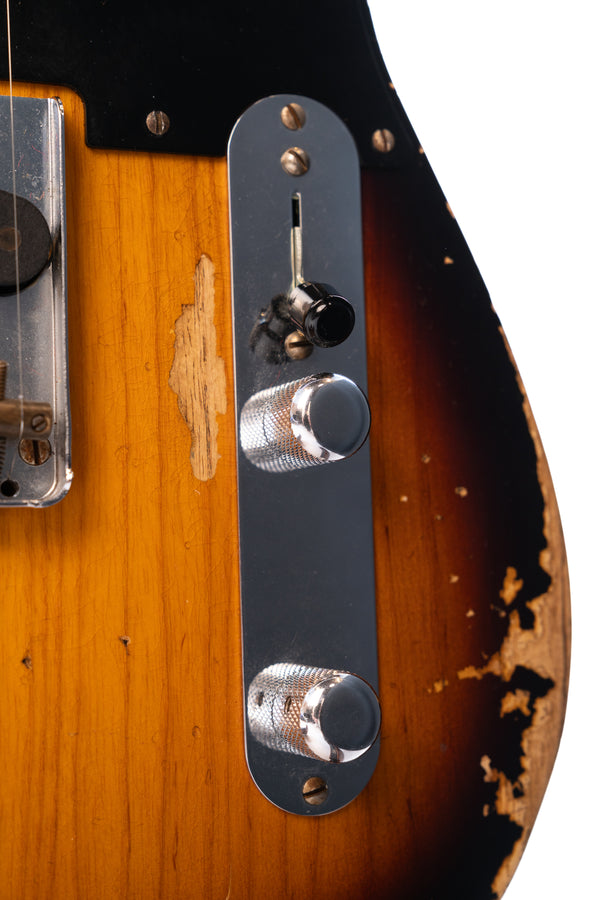 Fender Custom Shop '52 Telecaster Super Heavy Relic in 2 Tone Sunburst